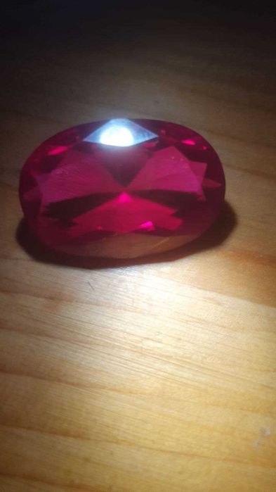 Рубин от Шри Ланка 20X30