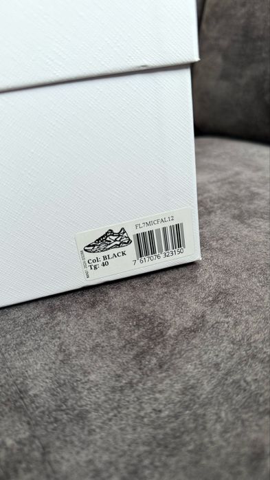 Дамски маратонки Guess Мicola Black