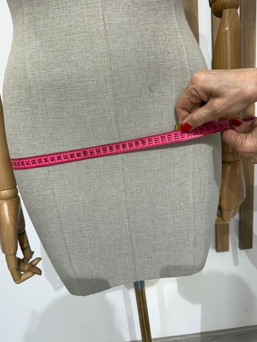 Vand manechin marimea 44