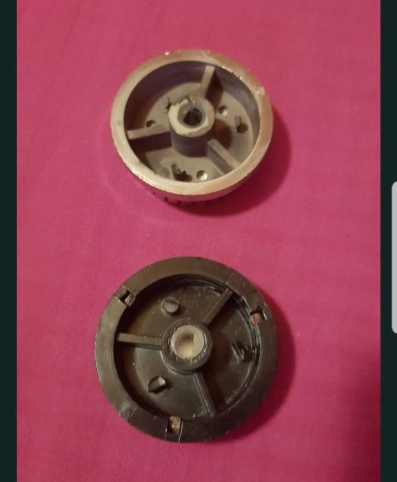Lot butoane radio si pt magnetofon