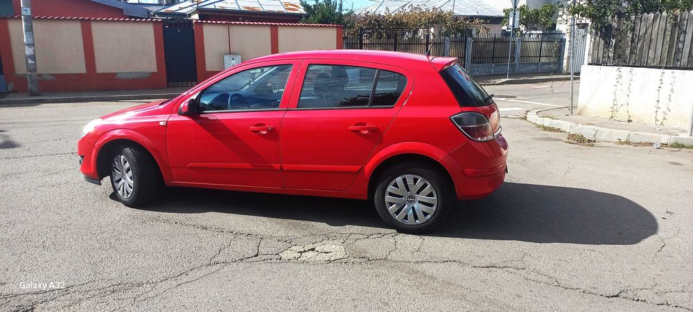 Opel Astra H 1,4 an 2008 146000 km reali