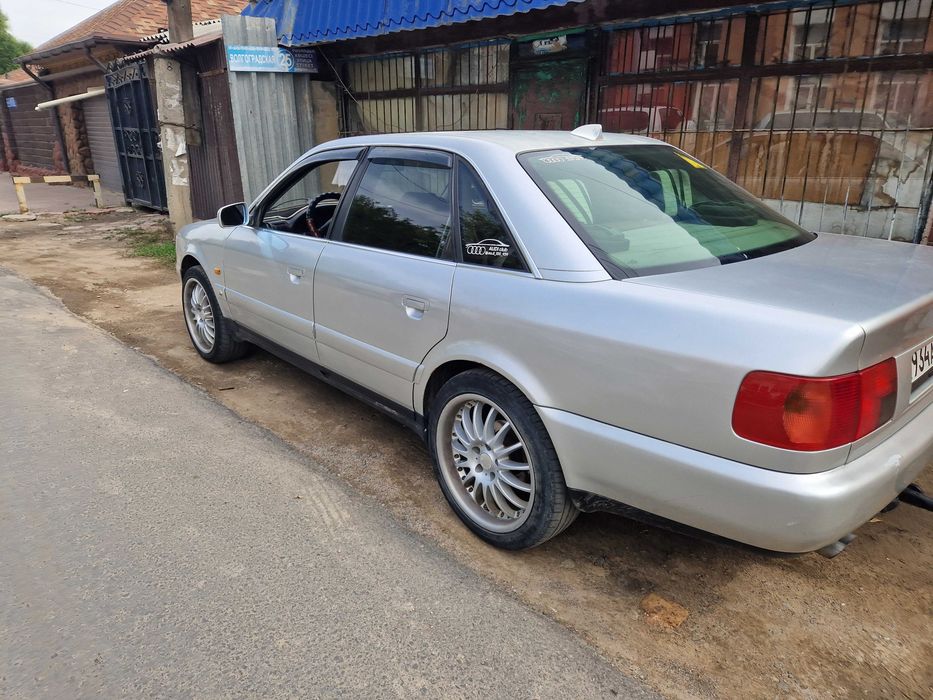Продам Audi A6 C4
