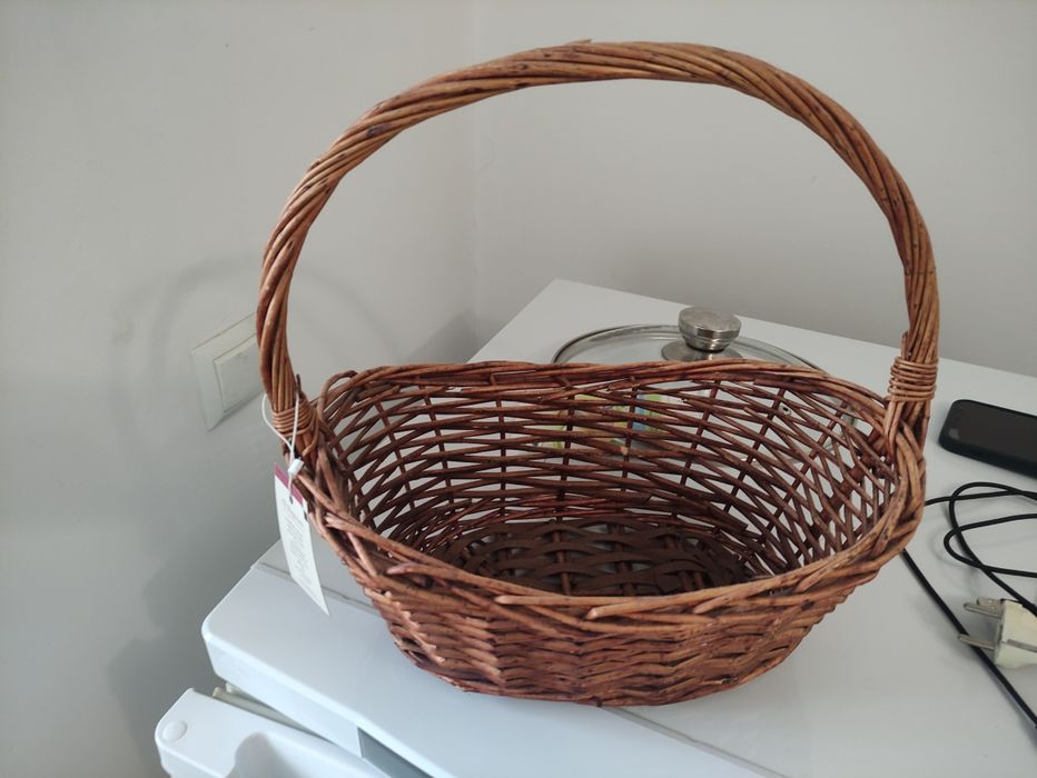 Корзина подарочная новая