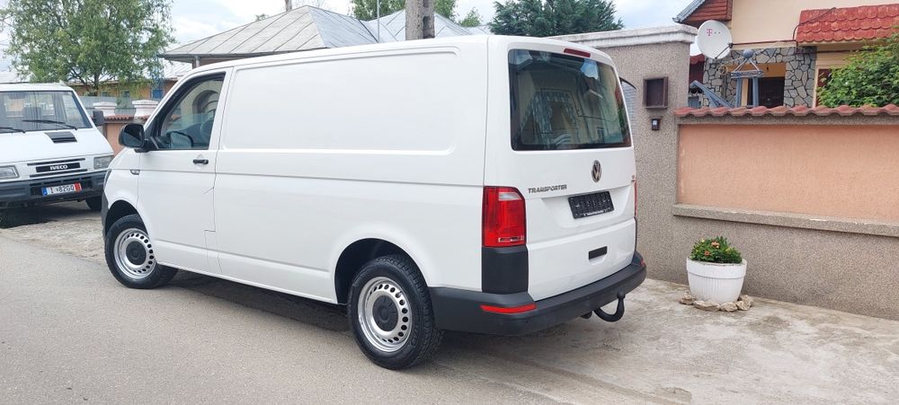 Vw T6 Transporter -2016- 3 Locuri + Marfă,Motor 2.0 Diesel,AC,Germania
