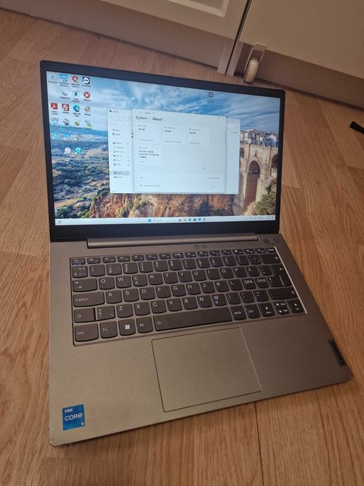 Laptop Lenovo i5 gen 11 ssd 256 ram 16gb 14"fhd baterie 3 ore