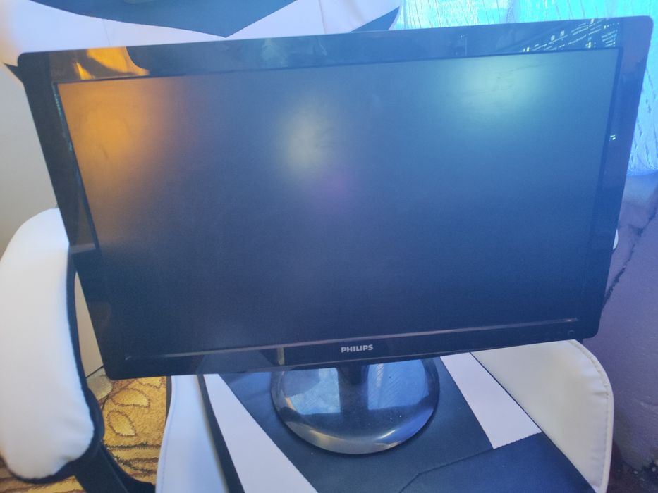 Продам монитор Philips 27 дюймов
