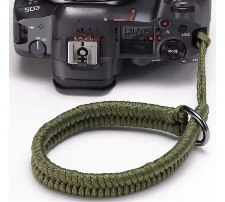 Продам фотокамеру Canon RP