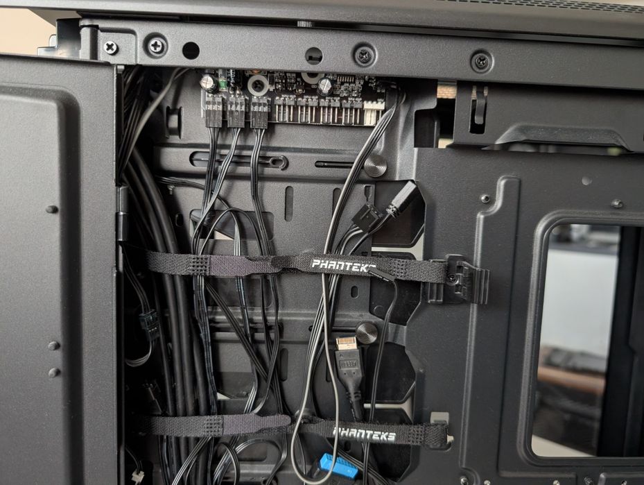 Компютърна кутия Phanteks Exolve X