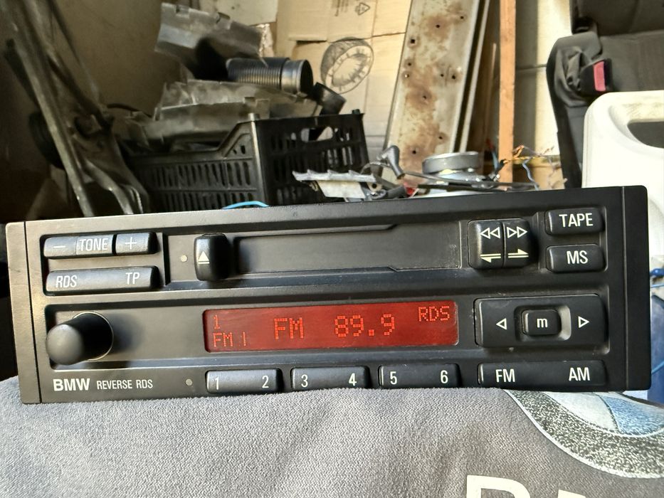 Оригинальная магнитола на BMW E32 E34 E36