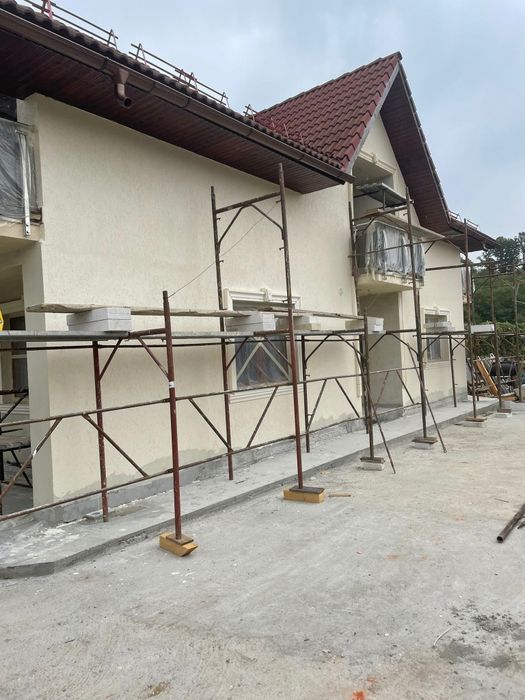 Construcții de la A la Z