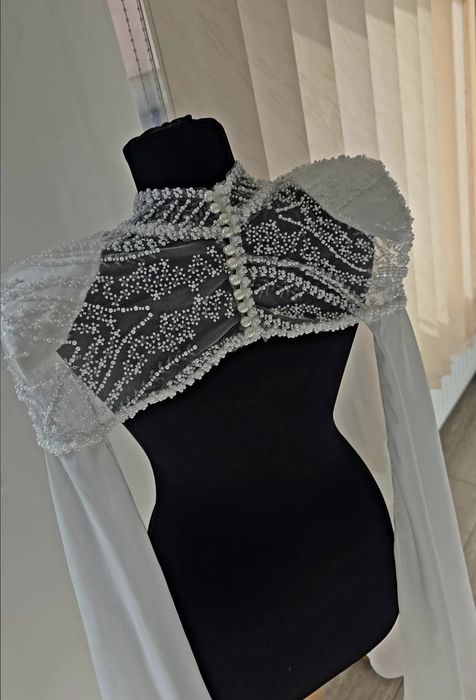 Rochie mireasa unicat perle si paiete