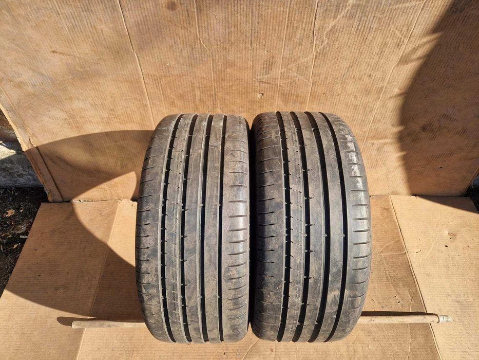 2 Dunlop R19 235/35 Летни гуми  DOT4419