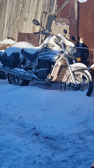 Мотоцикл  круизер  2 цилиндровый