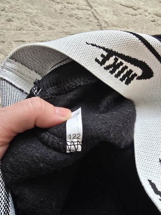 Продам новые тёплые брюки на девочку