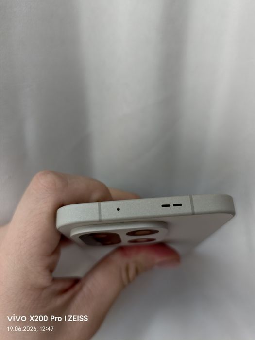 Oneplus 15 12/256 Gb sotiladi
