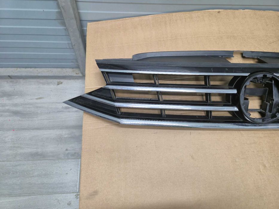 Grila radiator Vw Passat B8 An 2015 - 2019 Cod 3G0853651