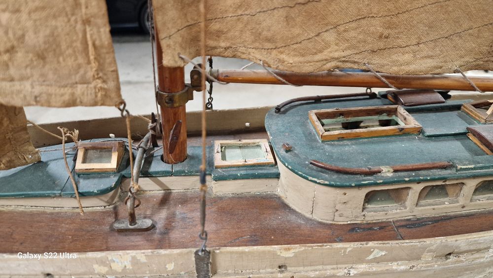 Макет на платноходна яхта