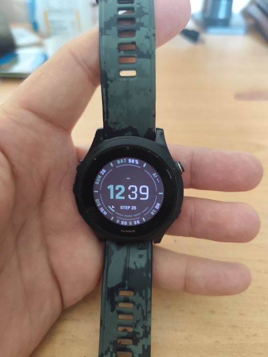 Спортивные часы Garmin Forerunner 945