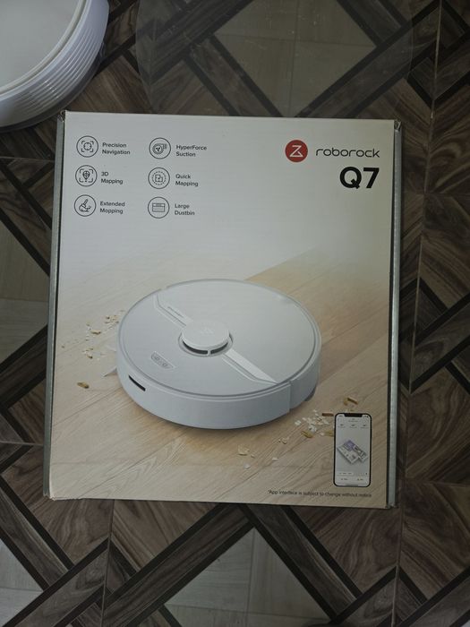 Робот пылесос Roborock Q7