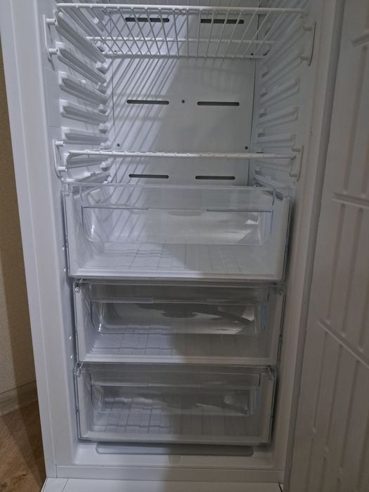 Продам морозильник отличном состоянии