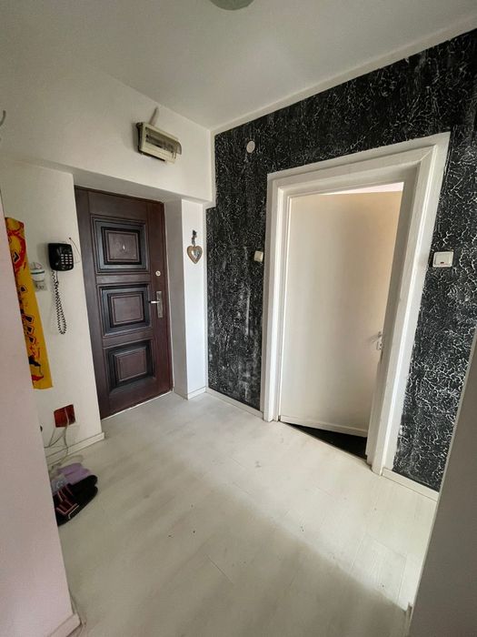 Apartament 2 camere decomandat de închiriat – Centru