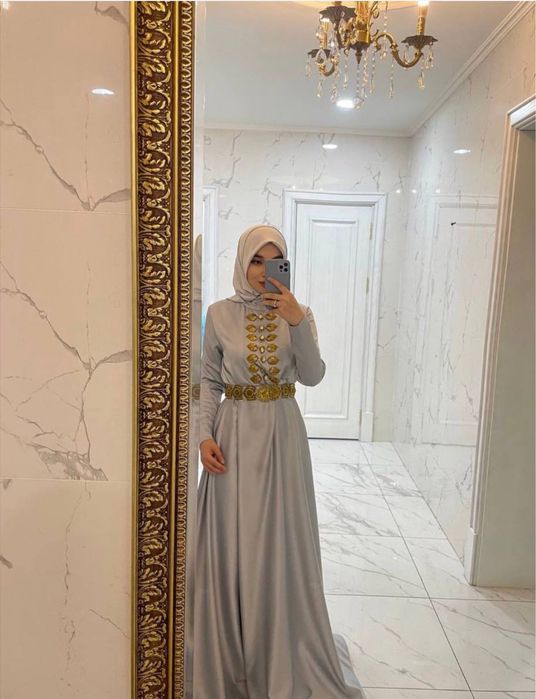 Toy va tadbirlar uchun zamonaviy koylak