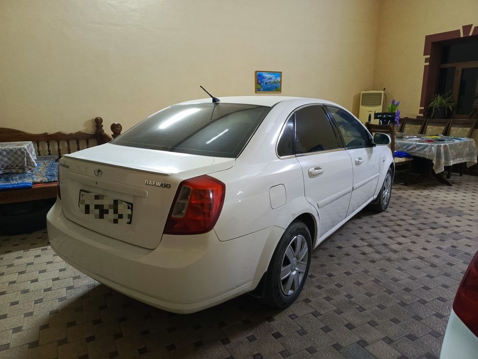 Ласетти 1,8 сотилади 3 позиция