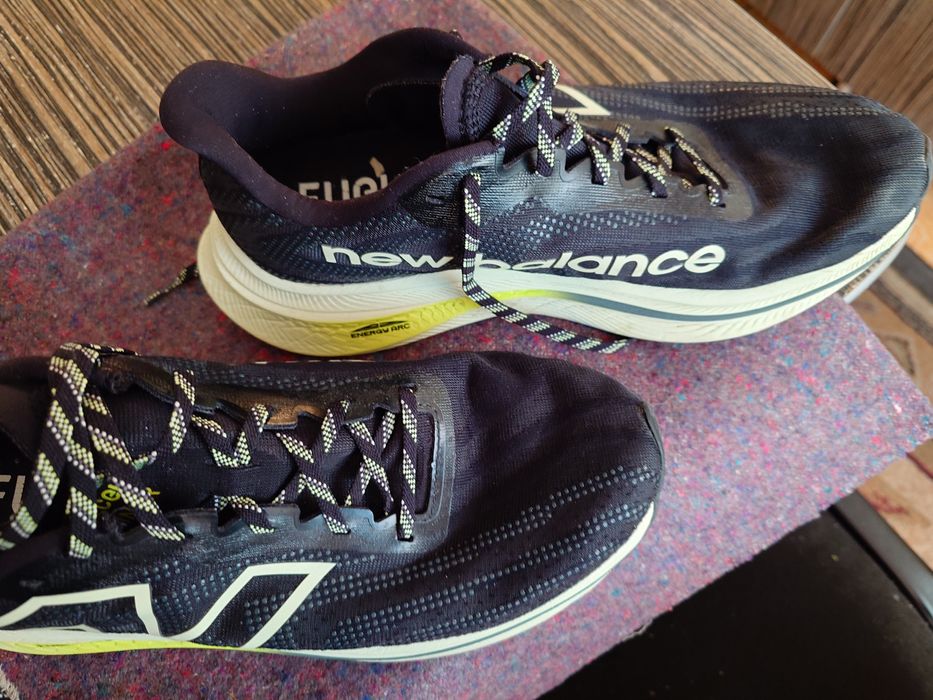 Adidasi  New Balance NR 44 '5