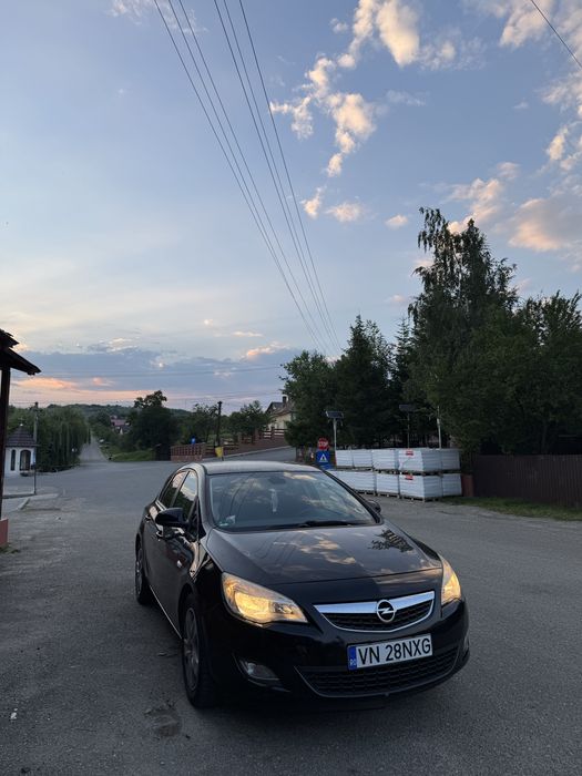 OPEL Astra 2011 — imagine 2