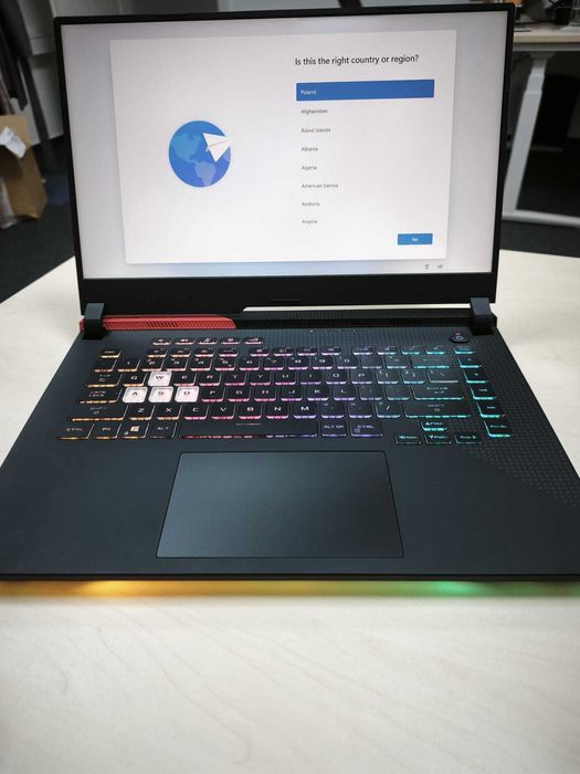 ASUS ROG Strix G15 2021 (G513IC-HN003), RTX 3050 - Stare Excelenta