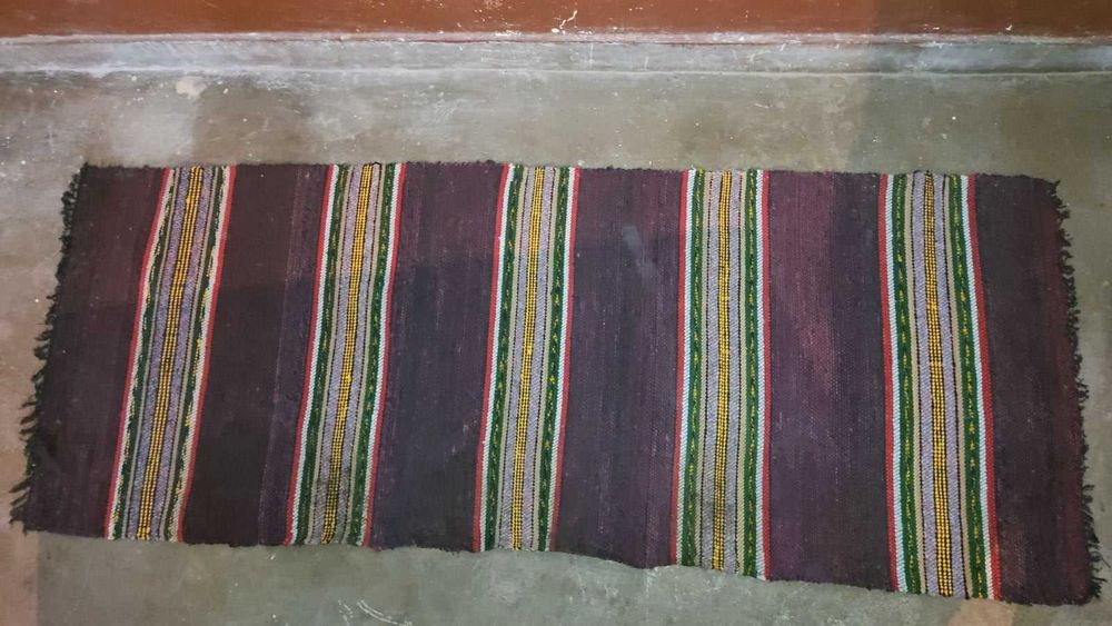 Автентични битови ръчно тъкани старинни български черги