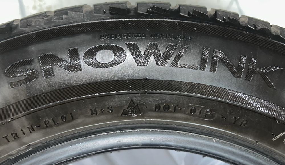 Зимние шины 215/60 R16 — 4 шт.