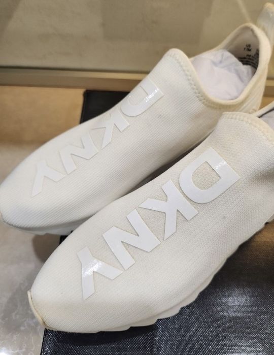 Оригинални дамски обувки DKNY