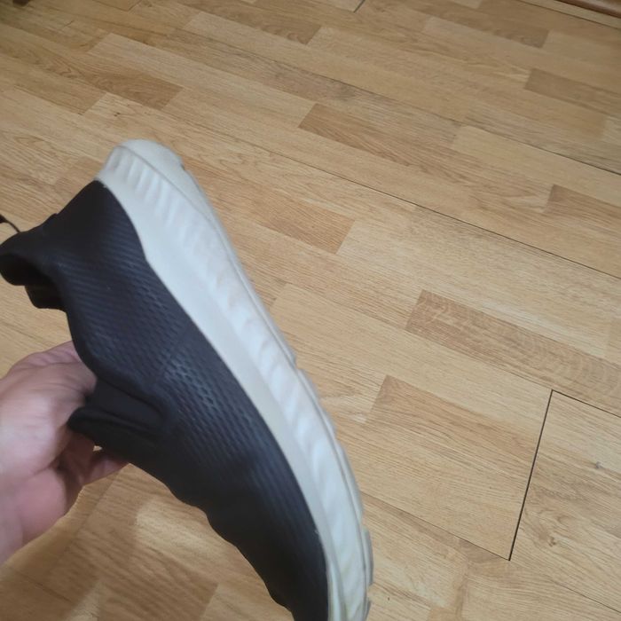 Vand pantofi Ecco