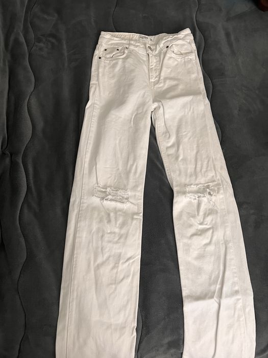 Бели дънки Pull&Bear