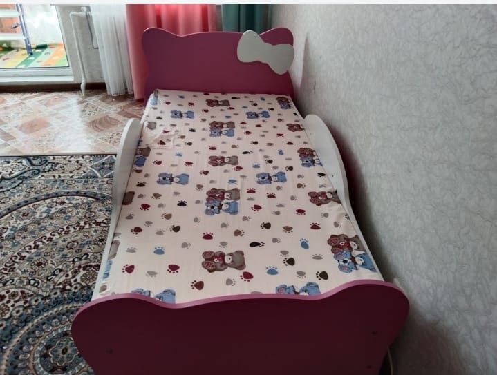 Детская кровать для девочки