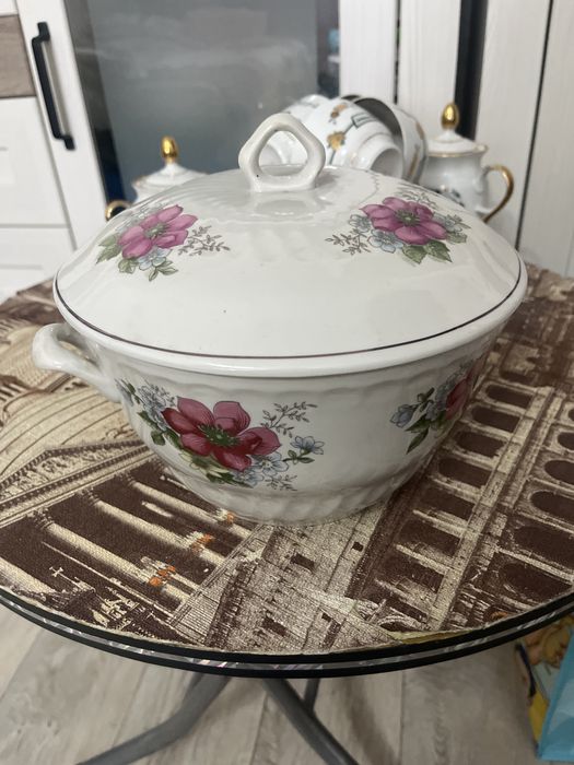 Продам супницу 5000 тенге