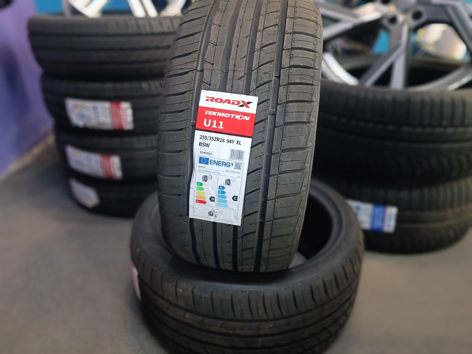 2 бр. Нови летни гуми 255 35 18 Roadx