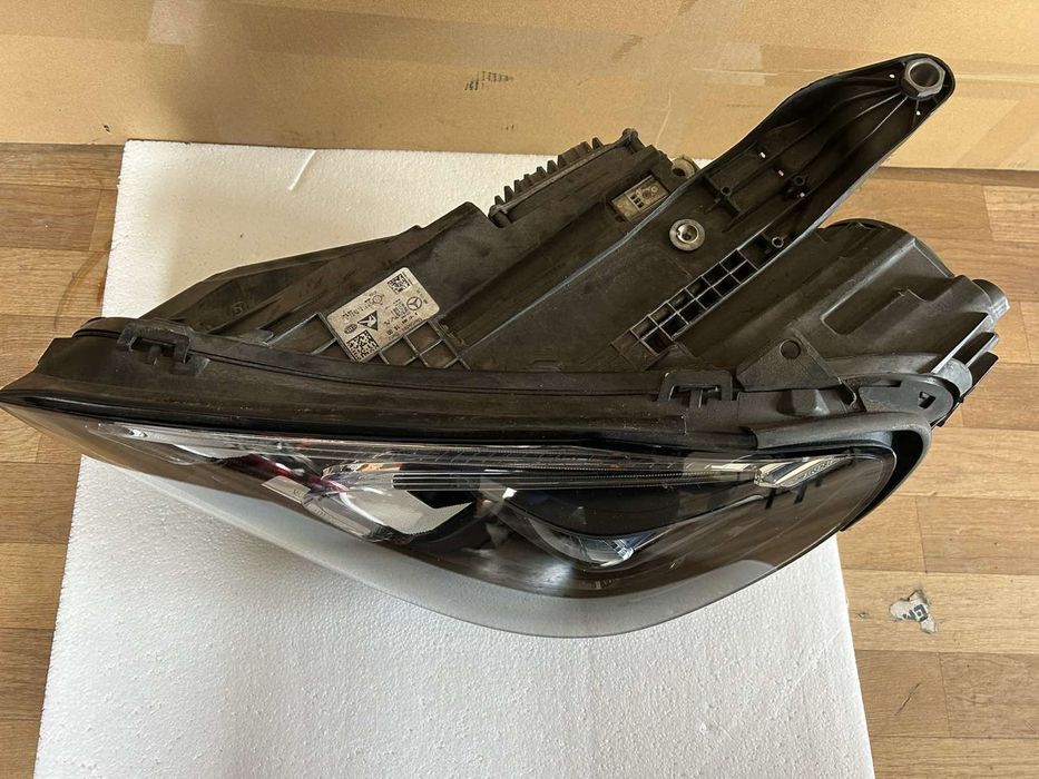 Mercedes GLE W167 фар/фарове