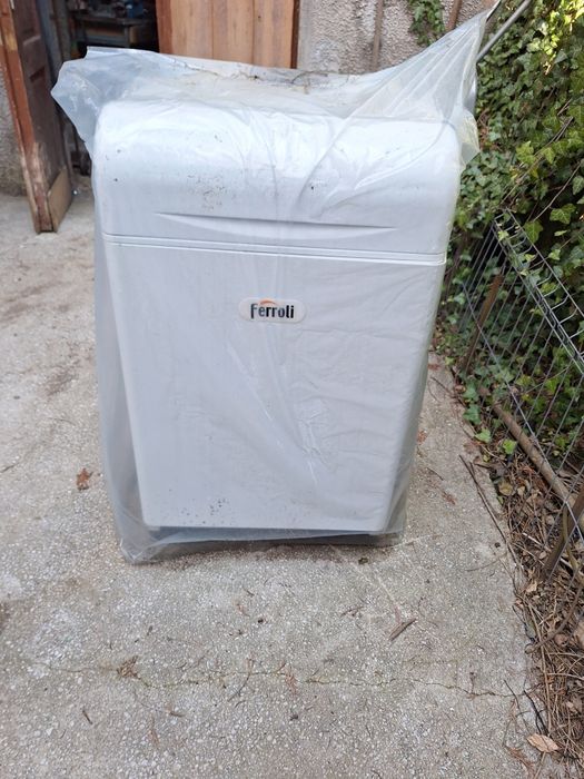 Vând centrală gaz Ferroli dezafectata recent