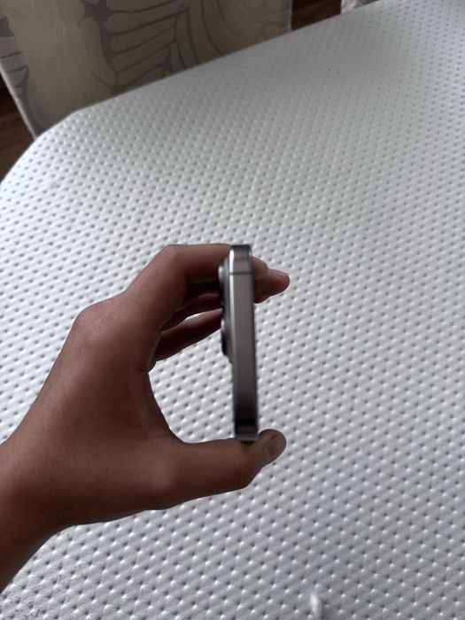 Продам iPhone 16 Pro 256 ГБ, 92% серого цвета.