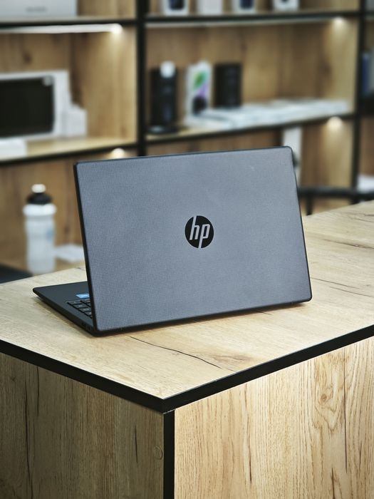 Ноутбук HP 14 | Intel i3 8ядер | 512 SSD | 8 ОЗУ