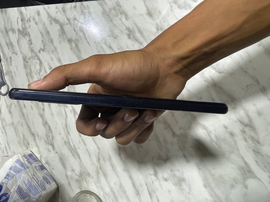 Vivo y33s 64gb ishlashi zor