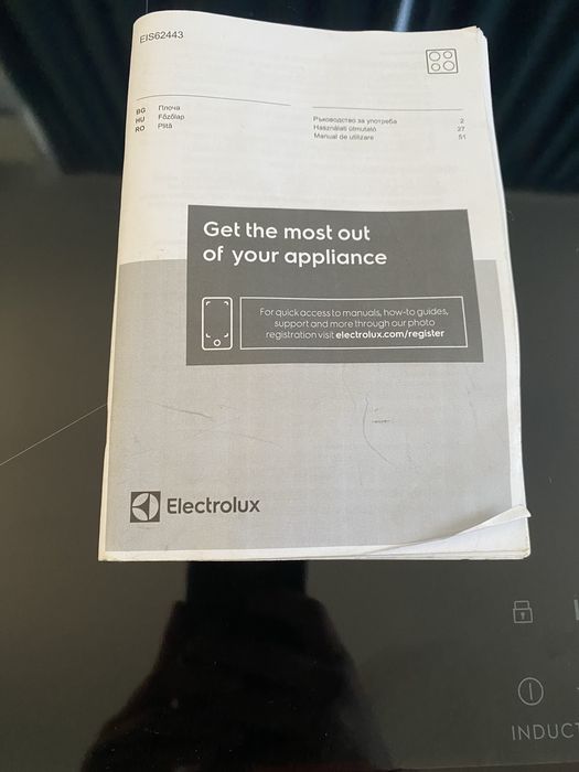 Vând plită electrică Electrolux  EIS62443