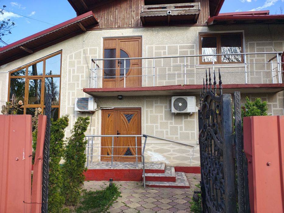 Casa de vanzare