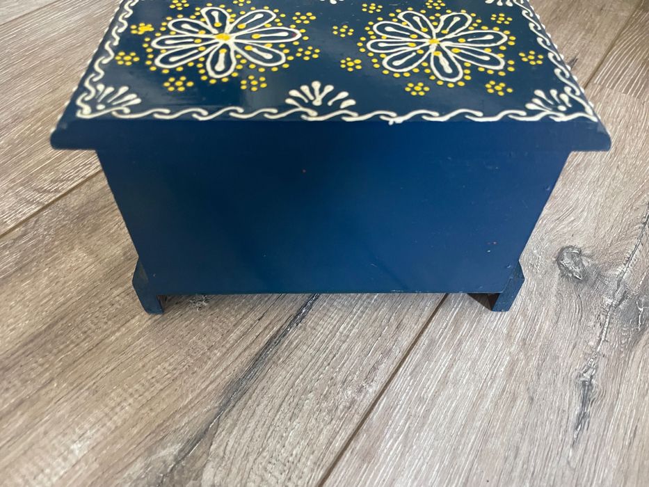 Хенд мейд кутия за бижута