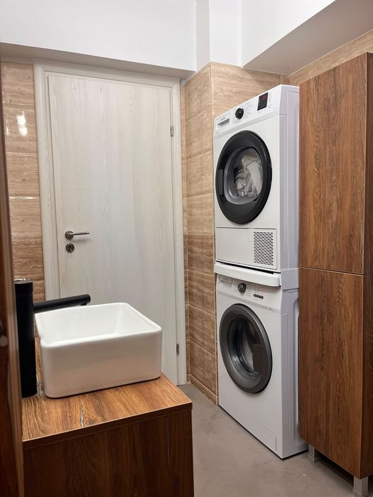 Proprietar! Apartament bloc nou, Parcare privata cu bariera !!