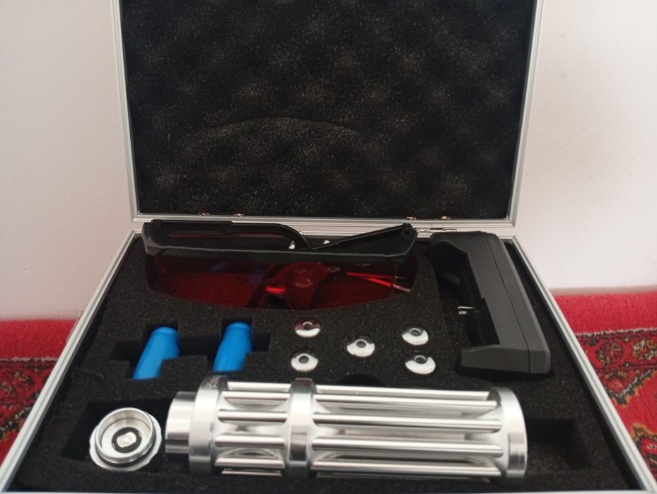 Сверх мощный синий лазер