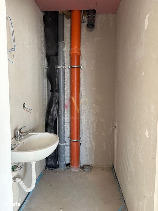Penthouse pe 2 niveluri | 3 camere | 2 parcari | terasa | M. Romanul