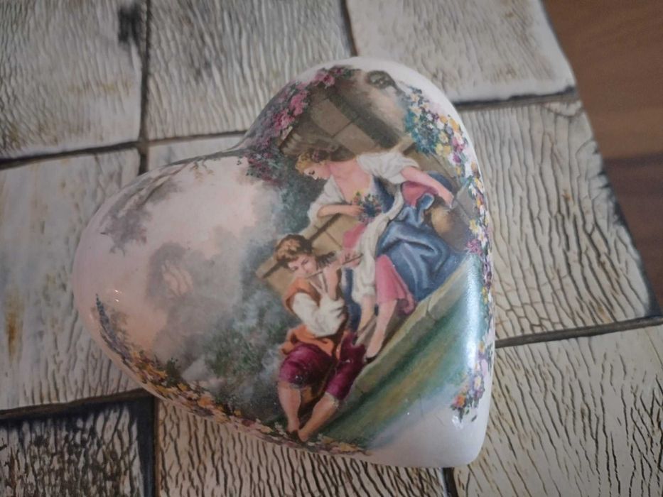 Старинно керамично сърце от Италия